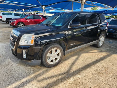 Used 2012 GMC Terrain SLE FWD image 2