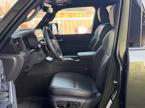 Used 2024 Lexus GX 550 image 7