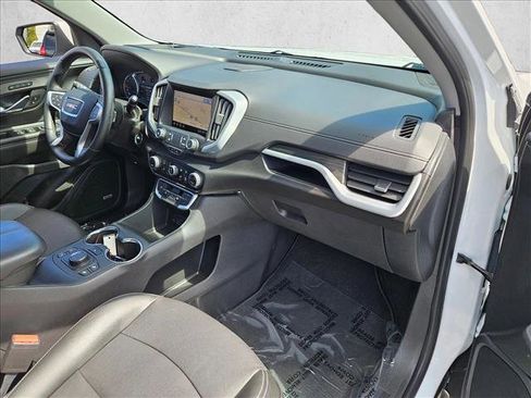 Used 2023 GMC Terrain SLT w/ Infotainment Package II FWD image 21