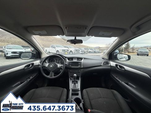 Used 2018 Nissan Sentra S w/ S Midnight Style Package image 11