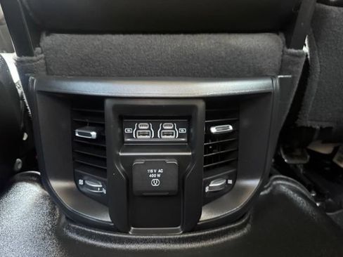Used 2023 RAM 2500 Laramie AWD/4WD image 18