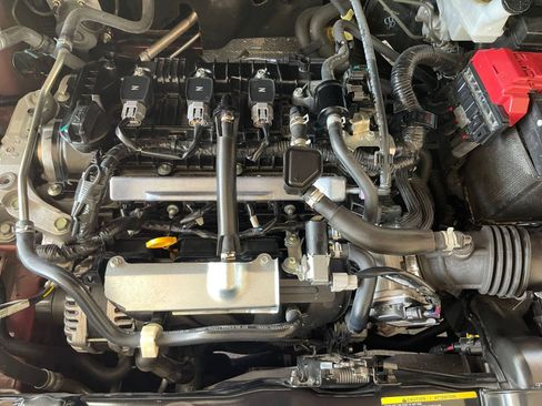 Used 2025 Nissan Versa SV FWD image 30