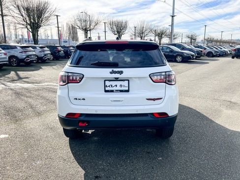 Used 2024 Jeep Compass Trailhawk AWD/4WD image 8