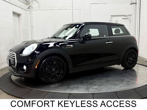 Used 2014 MINI Cooper 2-Door Hardtop FWD image 4