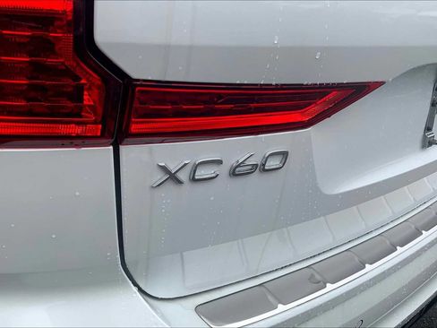 New 2025 Volvo XC60 T8 Ultra w/ Protection Package Premier image 6
