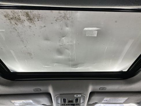 Used 2024 Toyota Highlander LE image 23