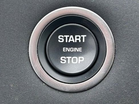 Used 2024 Land Rover Range Rover Evoque S image 17