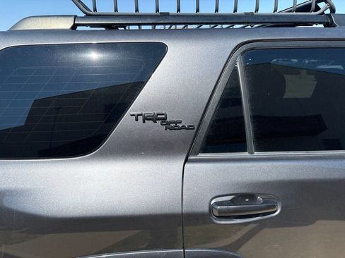 Used 2020 Toyota 4Runner TRD Off-Road Premium w/ Moonroof Package AWD/4WD image 4