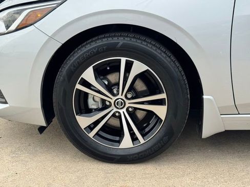 Used 2022 Nissan Sentra SV w/ Trunk Package image 9