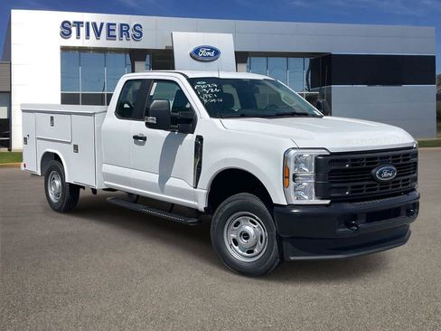 New 2026 Ford F250 XL RWD image 1