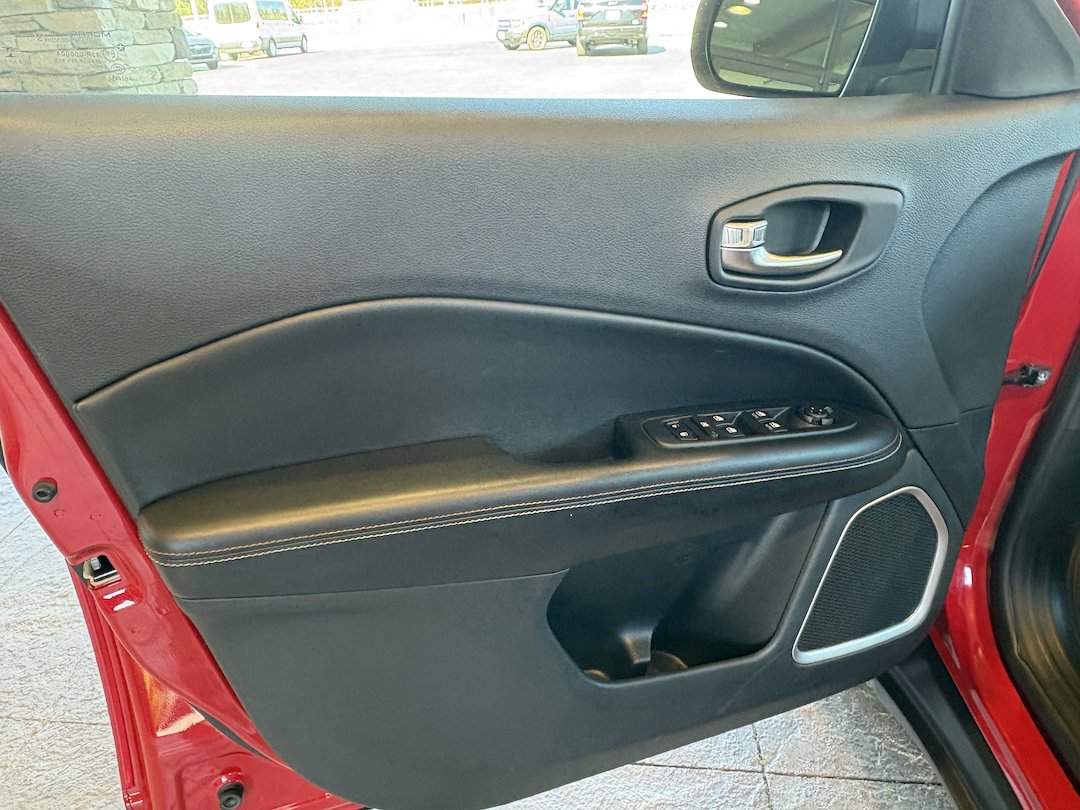 Used 2020 Jeep Compass Sport FWD image 19