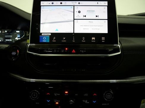 New 2026 Jeep Compass Limited w/ Sun, Sound & Navigation Group image 21