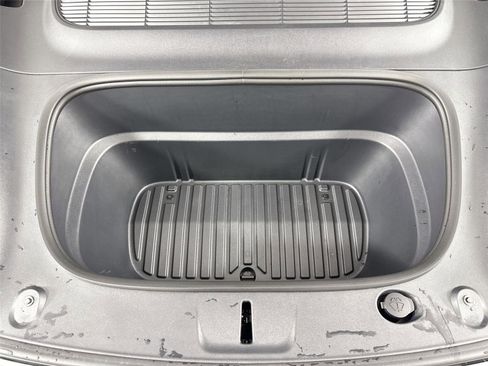 Used 2026 Tesla Model Y Long Range image 49