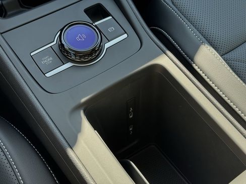 New 2025 Volkswagen Tiguan SE image 31