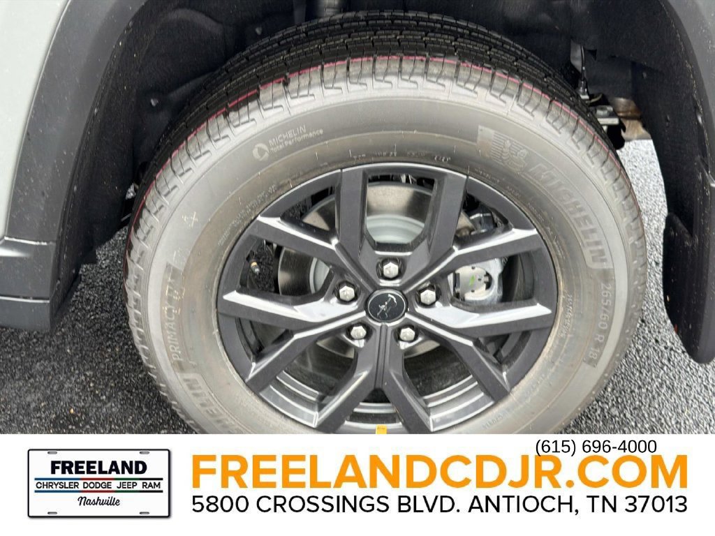 New 2027 Jeep Grand Cherokee Altitude AWD/4WD image 10
