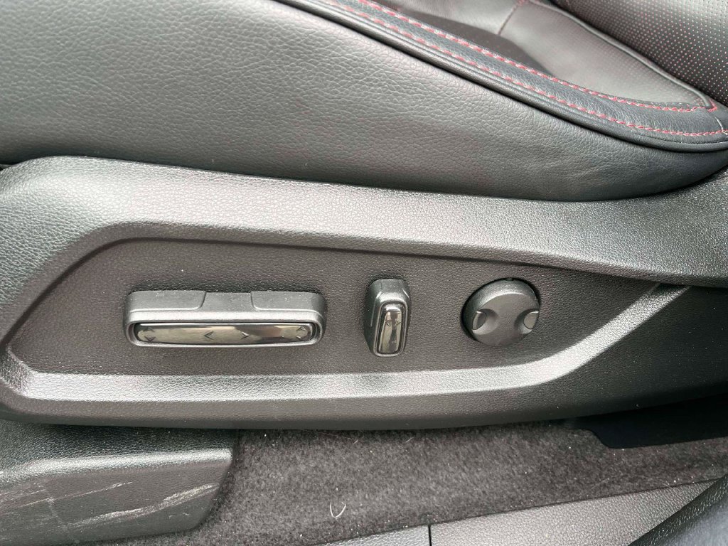 Used 2025 Honda Pilot Black Edition image 18