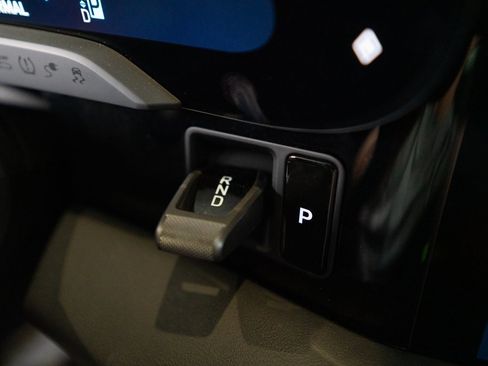 New 2025 Porsche Taycan 4S image 32