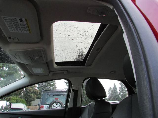 Used 2014 Ford Focus SE w/ Equipment Group 201A FWD image 11