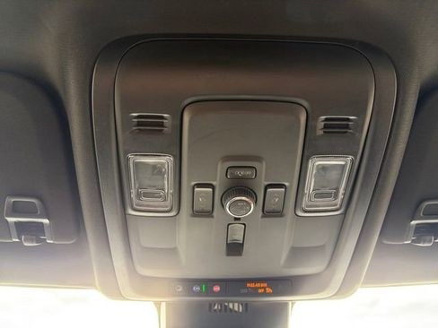 Certified 2025 GMC Yukon XL Denali AWD/4WD image 12