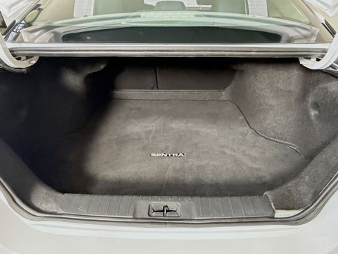 Used 2024 Nissan Sentra SV FWD image 35