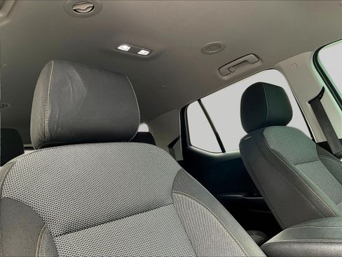 Used 2019 Chevrolet Traverse LT FWD image 28