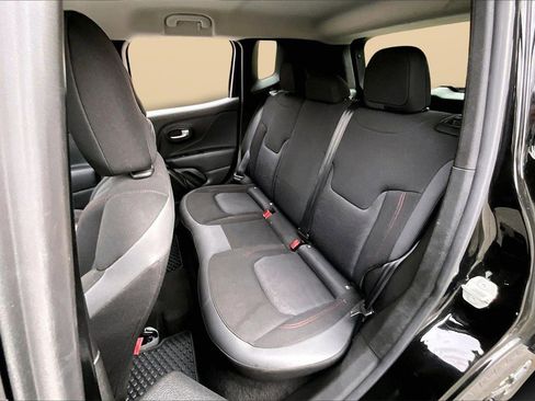 Certified 2023 Jeep Renegade Trailhawk image 22