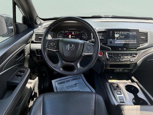 Certified 2025 Honda Passport EX-L image 21