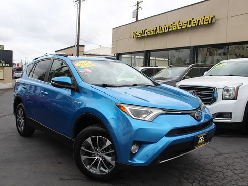 Used 2018 Toyota RAV4 XLE w/ Convenience Package image 39