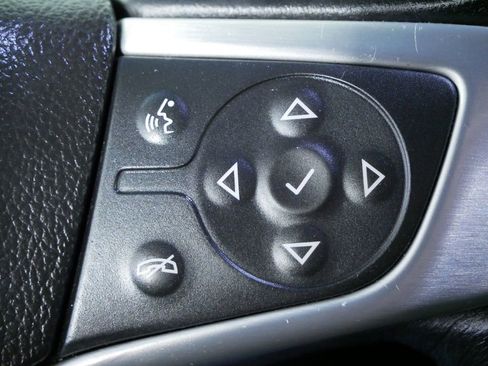 Used 2017 GMC Yukon XL SLT image 20