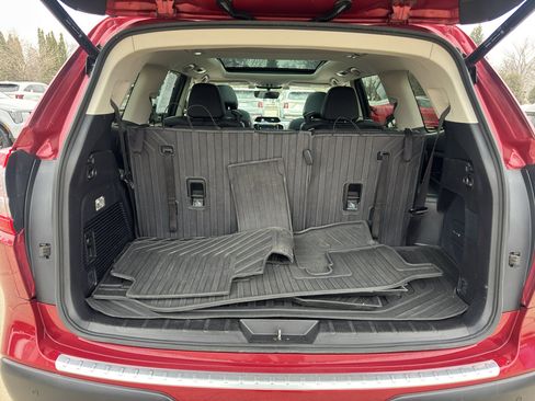 Used 2021 Subaru Ascent Limited w/ Technology Package image 7