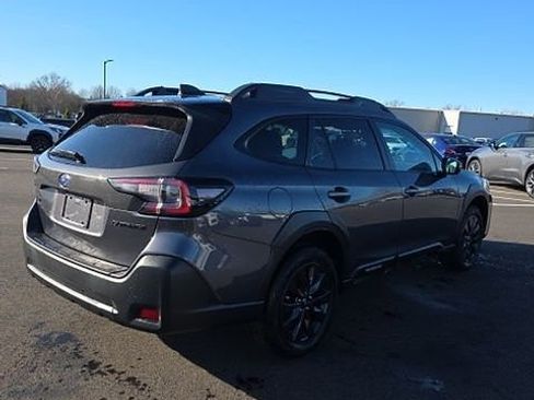 Used 2023 Subaru Outback Onyx Edition image 4