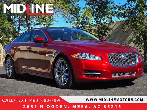 Used 2012 Jaguar XJ image 1