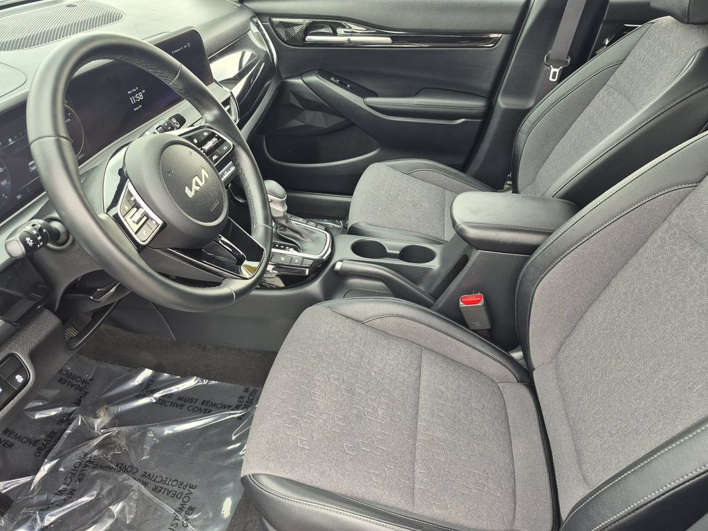 Certified 2024 Kia Seltos S AWD/4WD image 11