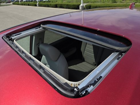 Used 2025 Honda CR-V EX-L image 3