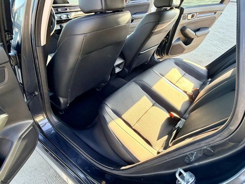 Used 2023 Honda Civic Touring image 33