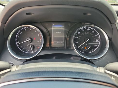 Used 2020 Toyota Camry SE FWD image 20