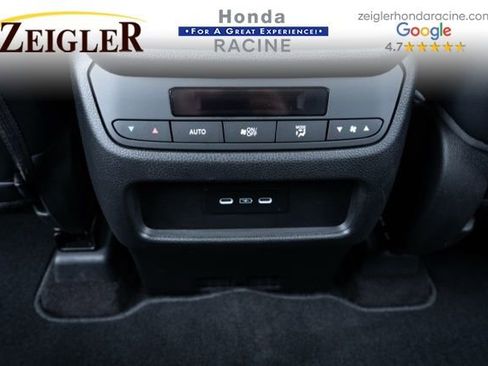Used 2025 Honda Pilot EX-L image 34