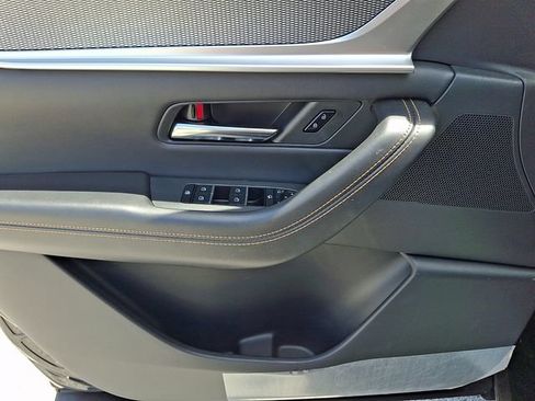 Certified 2025 MAZDA CX-70 Plug-In Hybrid w/ Premium Plus AWD/4WD image 13