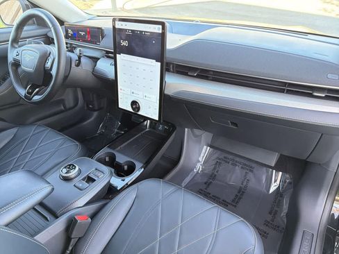 Used 2022 Ford Mustang Mach-E Select image 34