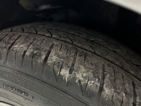 Used 2022 Toyota Sienna LE image 41