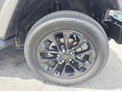 Used 2023 Jeep Wrangler Unlimited Sahara w/ Cold Weather Group image 23