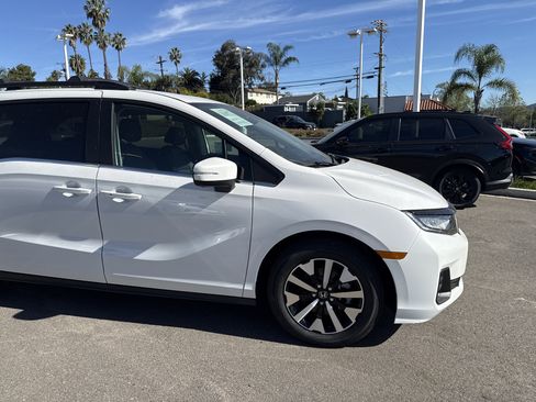 New 2026 Honda Odyssey EX-L image 8