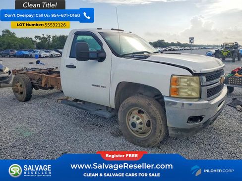 Used 2013 Chevrolet Silverado 3500 W/T RWD image 5