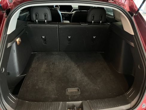 Used 2025 Chevrolet Trax LT w/ LT Convenience Package FWD image 30
