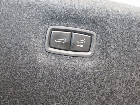 Used 2020 Porsche Taycan 4S image 65