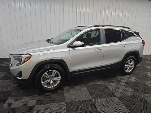 Used 2021 GMC Terrain SLE w/ Driver Convenience Package image 6