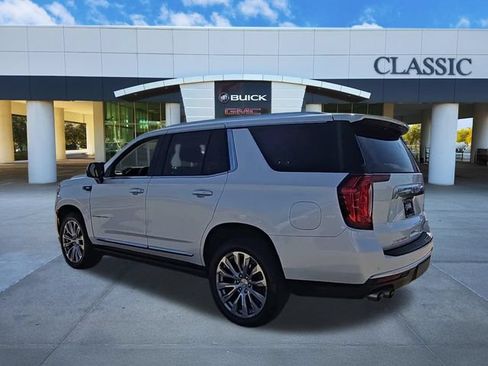 Used 2022 GMC Yukon Denali w/ Denali Premium Package AWD/4WD image 6