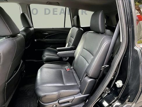 Used 2020 Honda Pilot Touring image 22