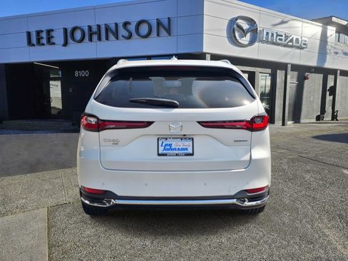 Certified 2024 MAZDA CX-90 Plug-In Hybrid w/ Premium Plus AWD/4WD image 4