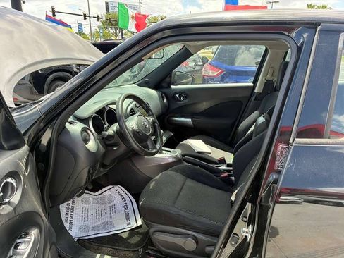 Used 2015 Nissan Juke S FWD image 3